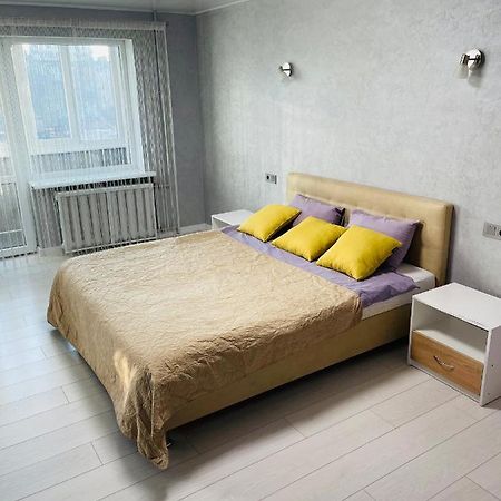 Apartcenter Апартаменты Lux В Центре Ярослава Мудрого Krivij Rih Kültér fotó